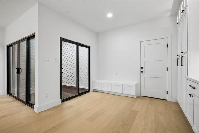5056 Academy Street, Houston, TX 77005
