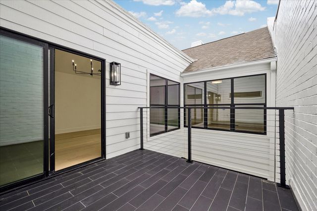 5056 Academy Street, Houston, TX 77005