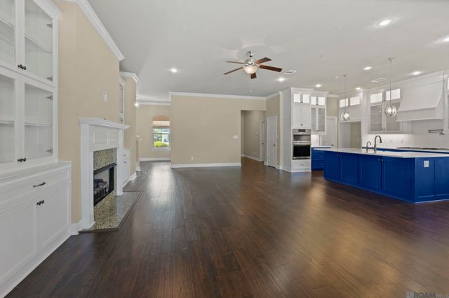 2347 Morningbrook Dr, Baton Rouge, LA 70816