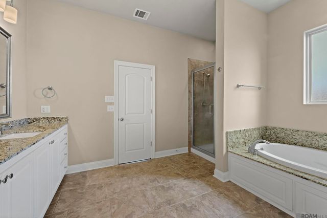 2347 Morningbrook Dr, Baton Rouge, LA 70816