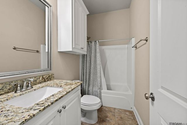 2347 Morningbrook Dr, Baton Rouge, LA 70816