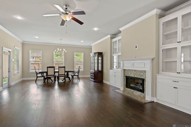 2347 Morningbrook Dr, Baton Rouge, LA 70816