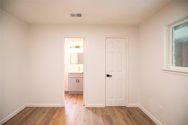 9214 Woodland Oaks Drive, Houston, TX 77040