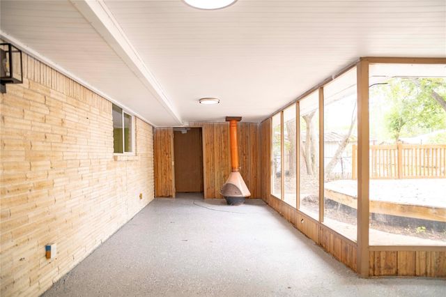 9214 Woodland Oaks Drive, Houston, TX 77040