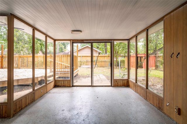 9214 Woodland Oaks Drive, Houston, TX 77040