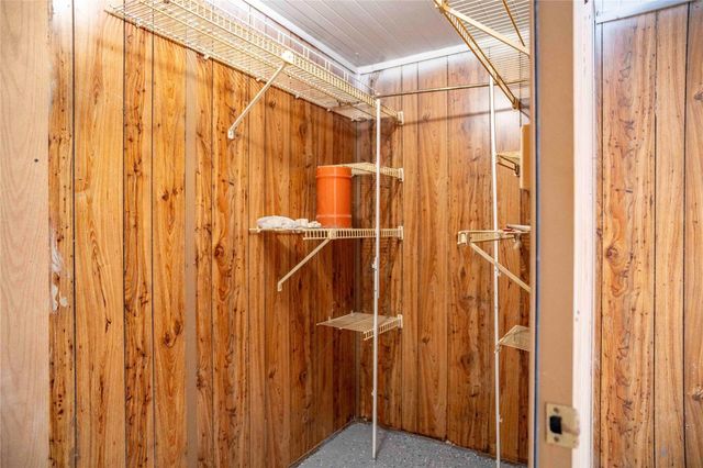 9214 Woodland Oaks Drive, Houston, TX 77040