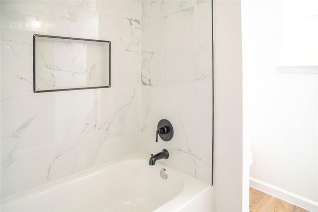 9214 Woodland Oaks Drive, Houston, TX 77040