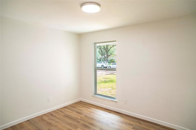 9214 Woodland Oaks Drive, Houston, TX 77040