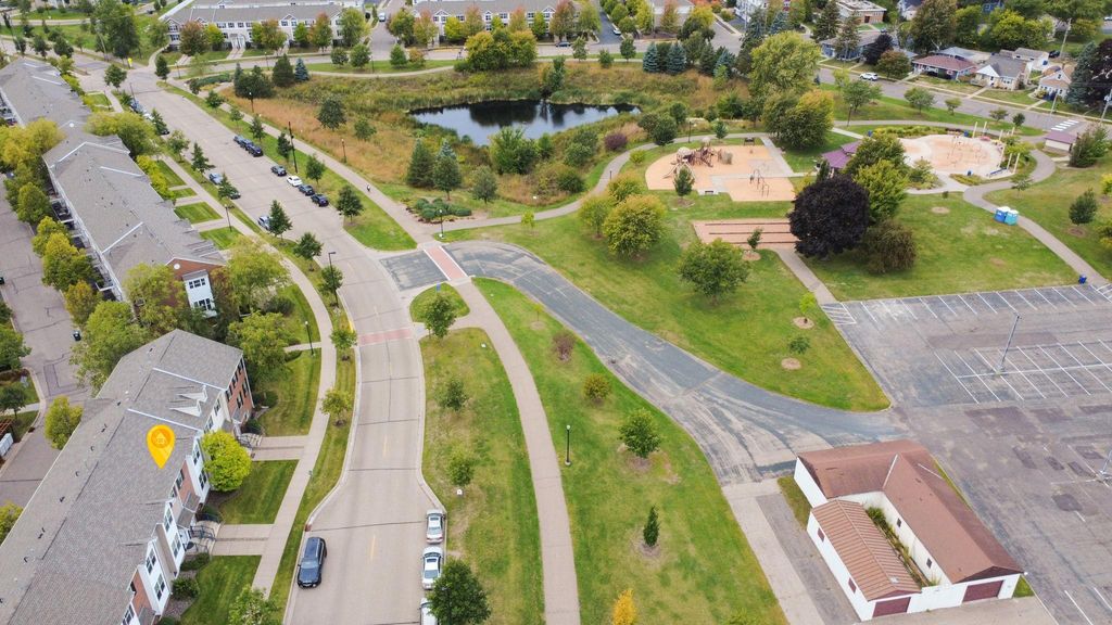 554 Huset Parkway NE, Columbia Heights, MN 55421 — photo 3