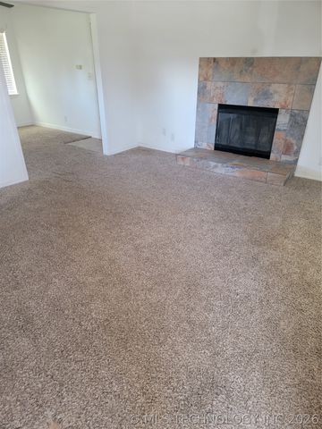 129 Granada Drive, Mannford, OK 74044