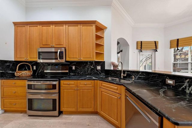 8967 Diamonte Drive, Boynton Beach, FL 33472