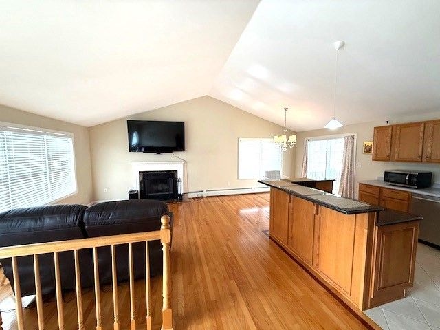 12 Sherwood Road, Worcester, MA 01602