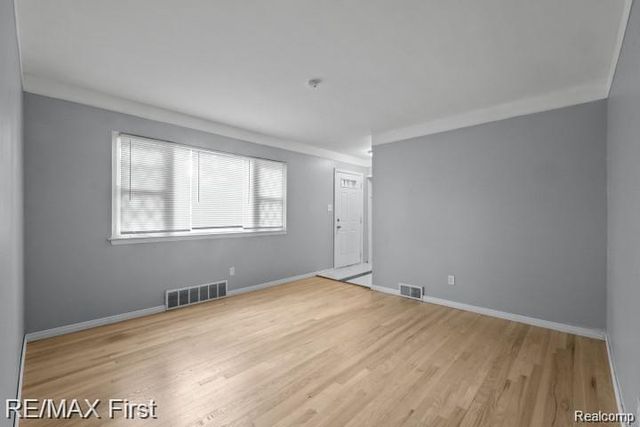 32154 Melton Street, Westland, MI 48186