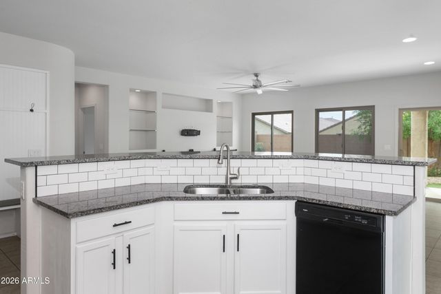 6955 W SONOMA Way, Florence, AZ 85132