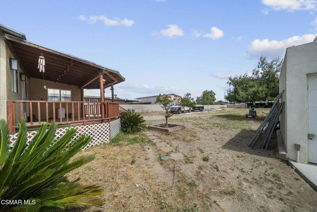 9667 Linden Avenue, Bloomington, CA 92316