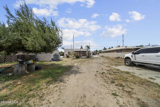 9667 Linden Avenue, Bloomington, CA 92316