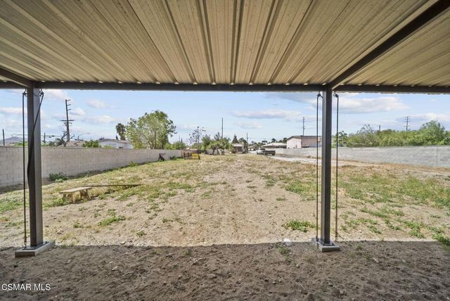 9667 Linden Avenue, Bloomington, CA 92316