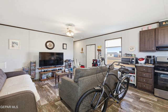 1396 Kalahari Desert Drive, Chaparral, NM 88081