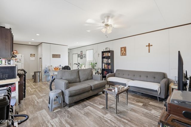 1396 Kalahari Desert Drive, Chaparral, NM 88081