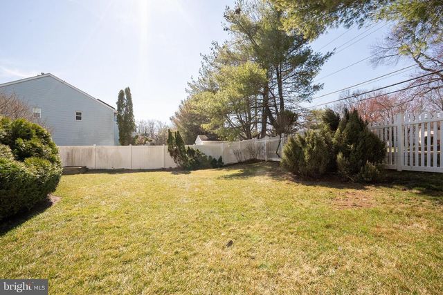 62 WOODLAND WAY, Dayton, NJ 08810