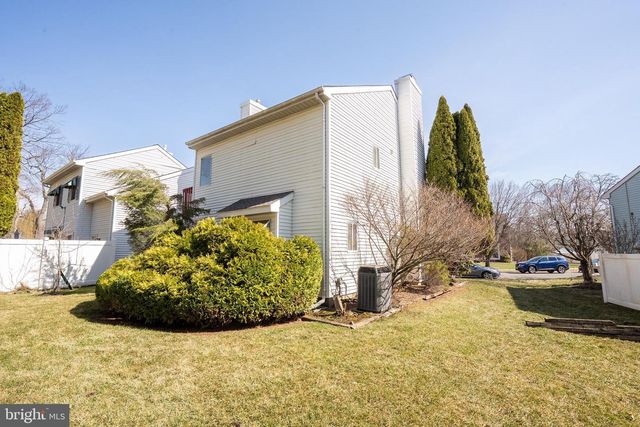 62 WOODLAND WAY, Dayton, NJ 08810