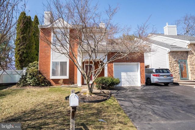 62 WOODLAND WAY, Dayton, NJ 08810