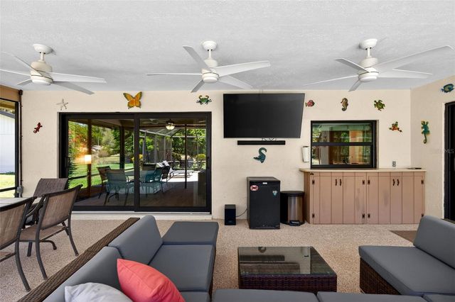 4964 CANDLEBUSH CIRCLE, Sarasota, FL 34241