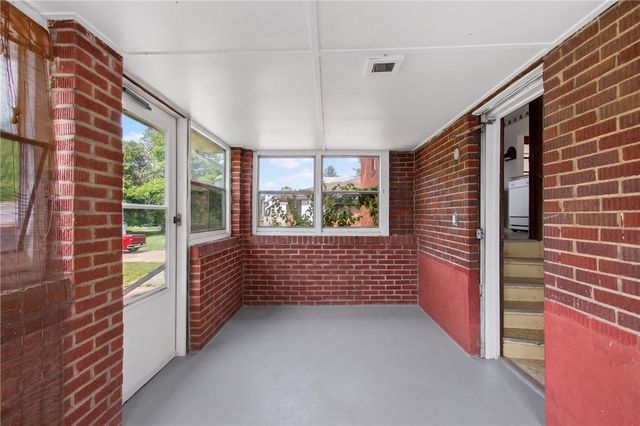 1420 Homestead Rd, Penn Hills, PA 15147