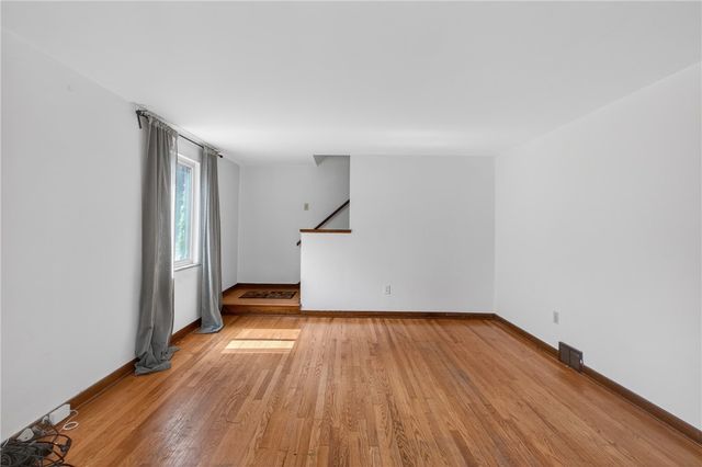 1420 Homestead Rd, Penn Hills, PA 15147