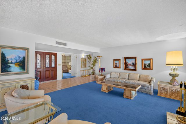 10422 E REGAL Drive, Sun Lakes, AZ 85248