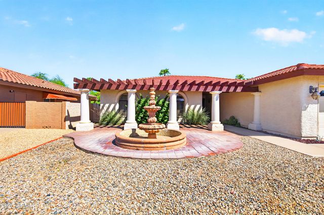 10422 E REGAL Drive, Sun Lakes, AZ 85248