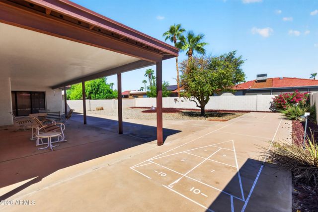 10422 E REGAL Drive, Sun Lakes, AZ 85248