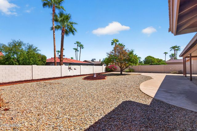 10422 E REGAL Drive, Sun Lakes, AZ 85248