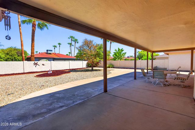 10422 E REGAL Drive, Sun Lakes, AZ 85248