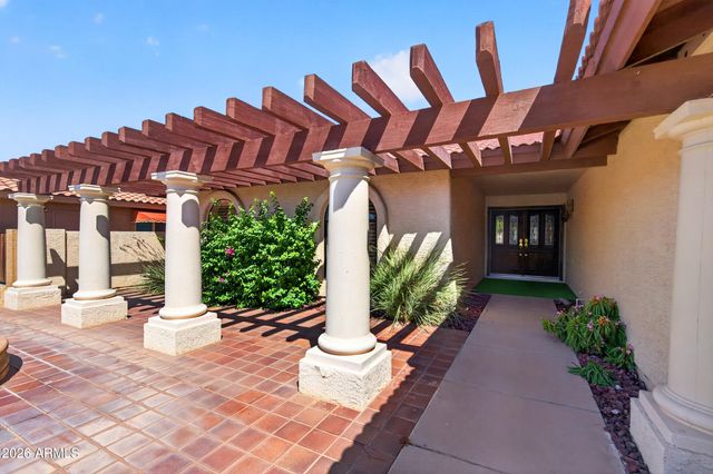 10422 E REGAL Drive, Sun Lakes, AZ 85248