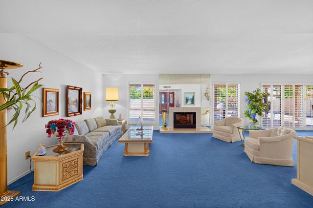 10422 E REGAL Drive, Sun Lakes, AZ 85248
