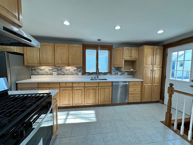 159 Boston Ave 2, Somerville, MA 02144