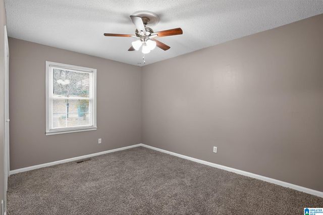 512 15TH AVENUE NW, Center Point, AL 35215