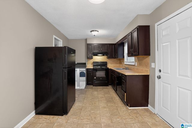 512 15TH AVENUE NW, Center Point, AL 35215