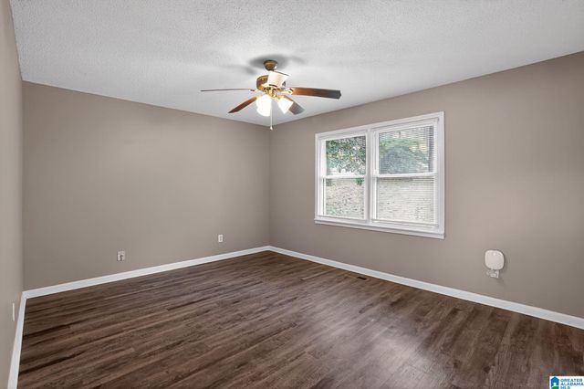 512 15TH AVENUE NW, Center Point, AL 35215