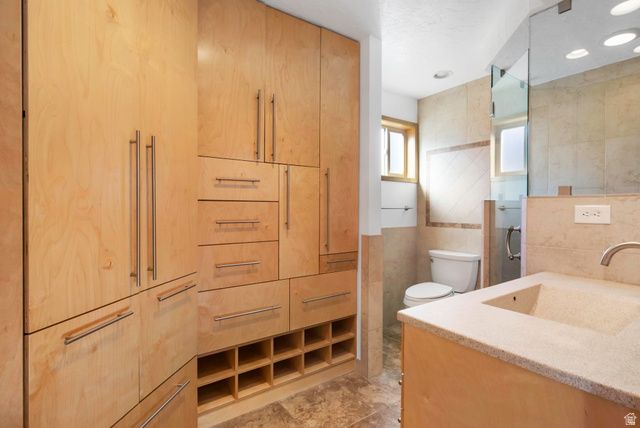 8711 S RUSTLER RD, Cottonwood Heights, UT 84093