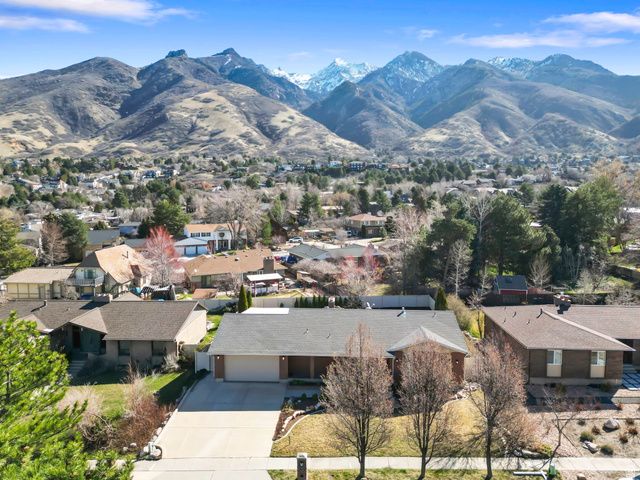 8711 S RUSTLER RD, Cottonwood Heights, UT 84093