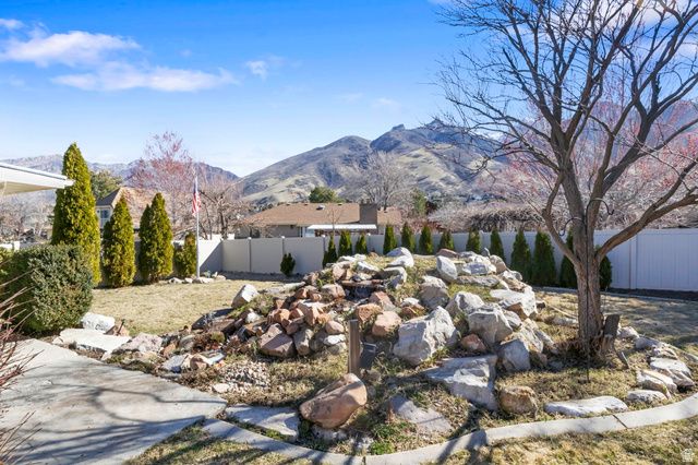 8711 S RUSTLER RD, Cottonwood Heights, UT 84093