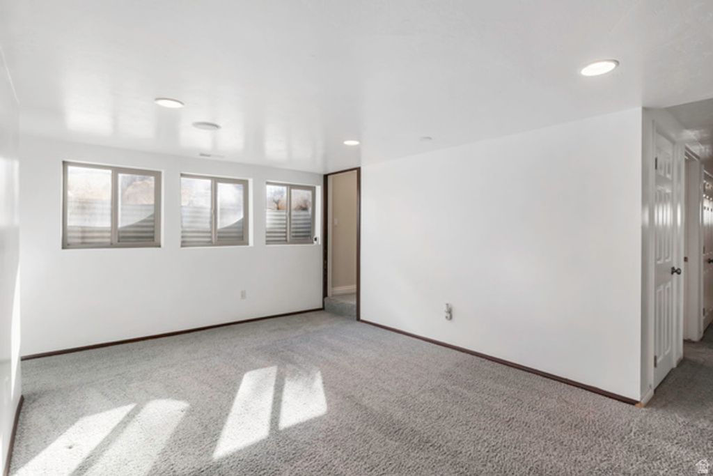 Image 42 of property listing at 8711 S RUSTLER RD, Cottonwood Heights, UT 84093