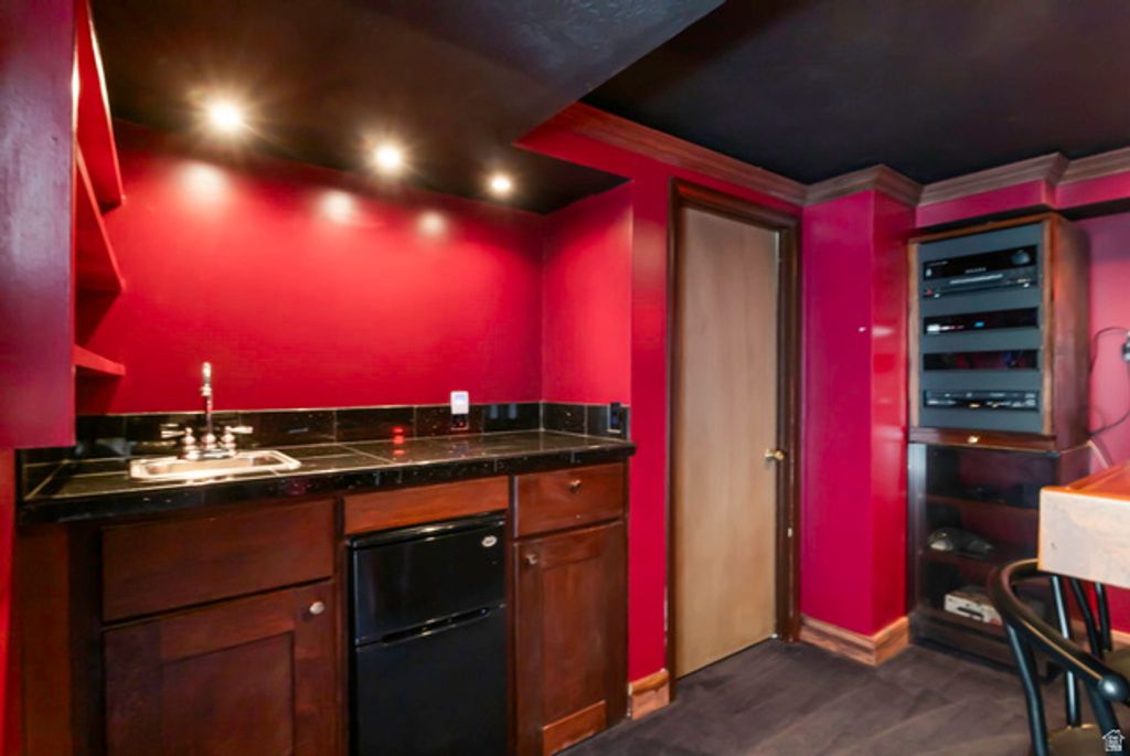 Image 45 of property listing at 8711 S RUSTLER RD, Cottonwood Heights, UT 84093