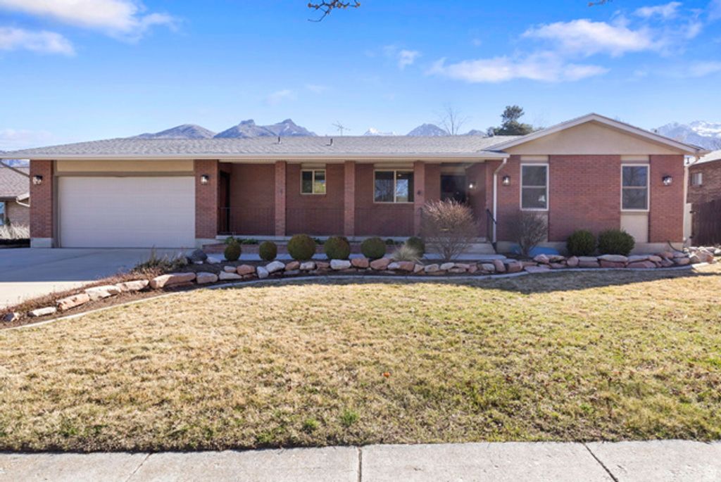 Image 65 of property listing at 8711 S RUSTLER RD, Cottonwood Heights, UT 84093