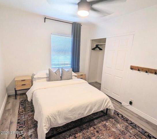 5913 W GARDENIA Avenue, Glendale, AZ 85301