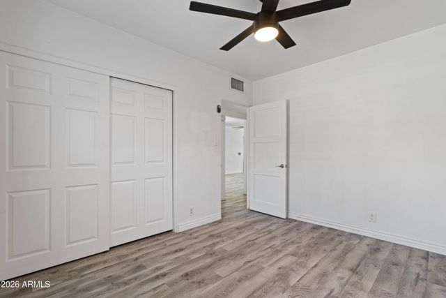 5913 W GARDENIA Avenue, Glendale, AZ 85301