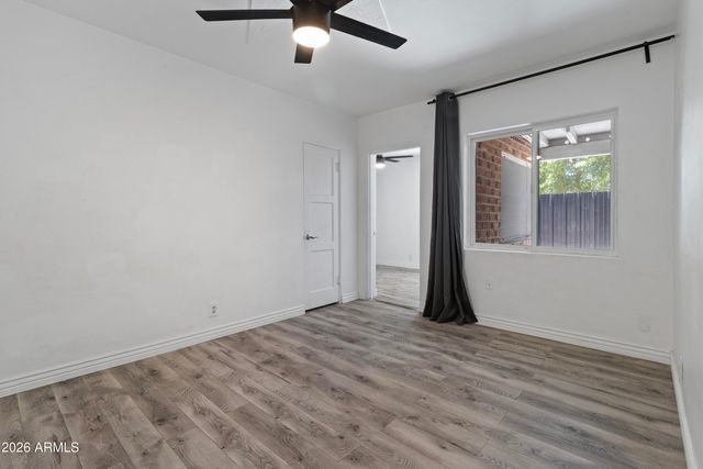 5913 W GARDENIA Avenue, Glendale, AZ 85301