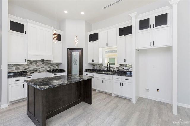 605 Juan Seguin Street, Weslaco, TX 78597